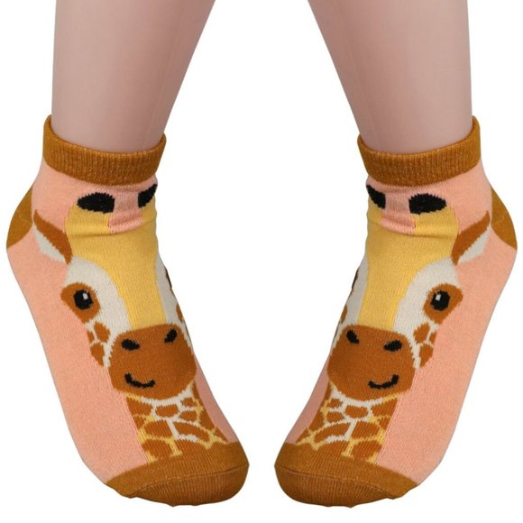 *3/$15* Cute Giraffe Socks - Picture 2 of 2